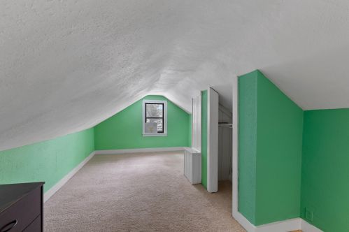 423 Salisbury St, West Bend WI  53090-9504 exterior