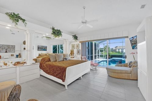 11646 Privado Way, Boynton Beach FL  33437-1924 exterior
