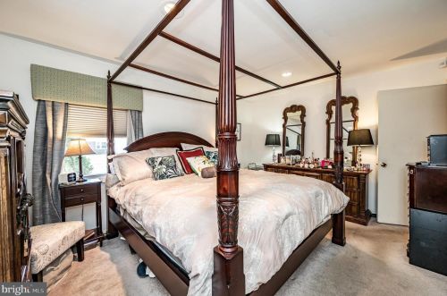 57 Toledo Ln, Willingboro NJ  08046-3743 exterior