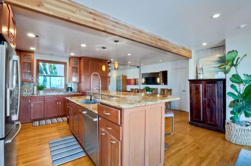 1570 Guy St, San Diego CA  92103-4757 exterior