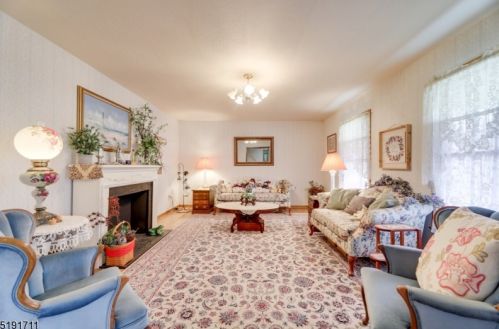 500 Lord St, Avenel NJ  07001-1250 exterior