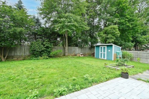 111 25 St, Huntington Station NY 11746-3718 exterior