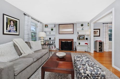 22 Simpson St, Newton, MA 02458-2225