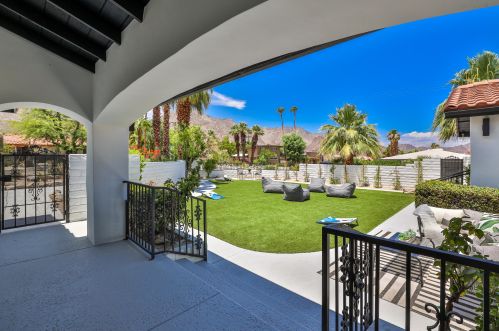 54780 Avenida Obregon, La Quinta CA  92253-3712 exterior