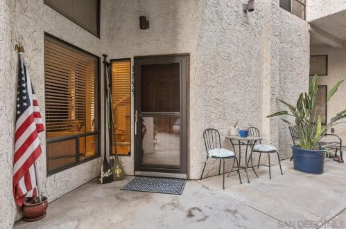 1155 Pacific Beach Dr, San Diego CA  92109-5149 exterior