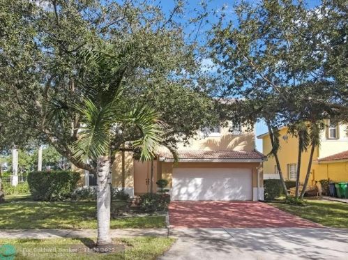 13793 26th St, Hollywood, FL 33027-3961