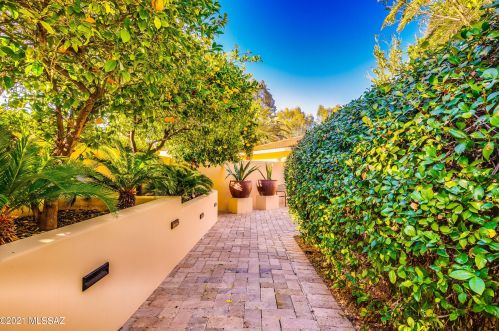 2301 Drachman St, Tucson, AZ 85719-4321
