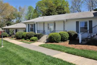 2719 Waldorf Cir, Winston Salem, NC 27106-5320
