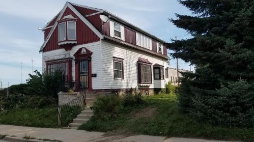 3424 6th St, Milwaukee, WI 53215-0051