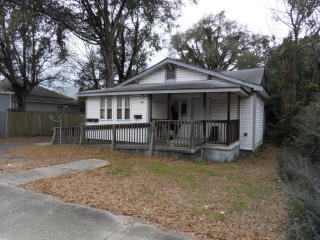 609 Wooster St, Wilmington, NC 28401-5263