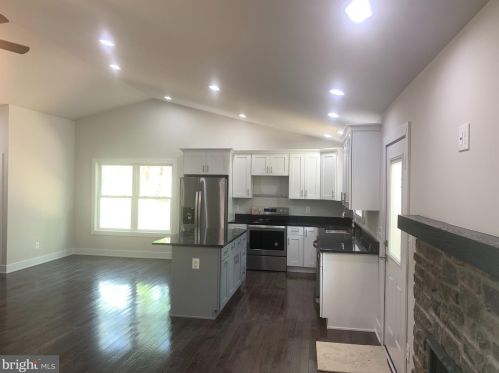 464 Cabin Point Dr, Montross VA  22520-4075 exterior