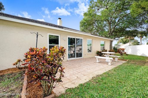 1290 Muirfield Ct, Titusville FL  32780-5463 exterior