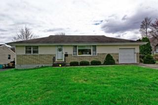 23 Eva St, Newtonville, NY 12110-4226