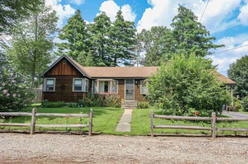 134 Hills Ferry Rd, Nashua, NH 03064-1666