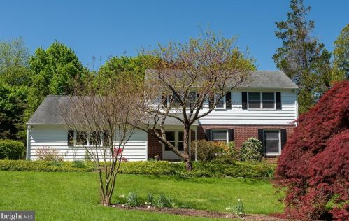 1035 Townsend Cir, Wayne, PA 19087-2717