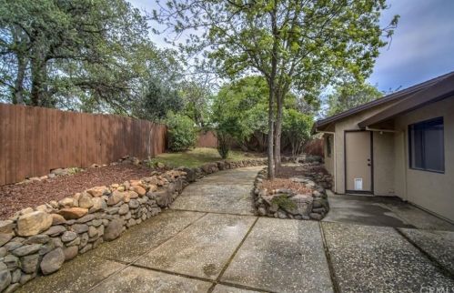 14 Service Cir, Oroville CA  95966-3715 exterior
