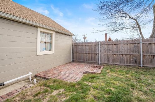 34 Homewood Ave, North Providence RI  02911-2907 exterior