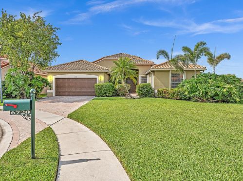 6720 Catania Dr, Boynton Beach, FL 33472-7356