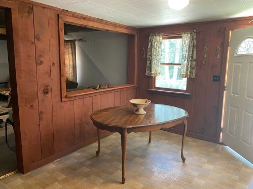 407 Tompkins Rd, Taghkanic, NY 12502-5371