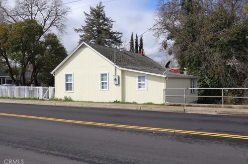 202 Martin St, Lakeport CA  95453-5022 exterior