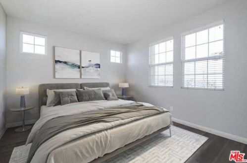 2696 Cabrillo Ave, Torrance, CA 90501-4625