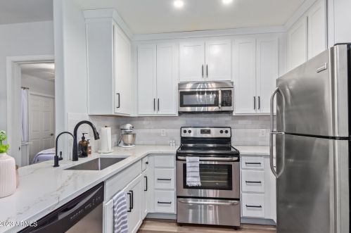 1295 Ash St, Gilbert AZ 85233-2123 exterior