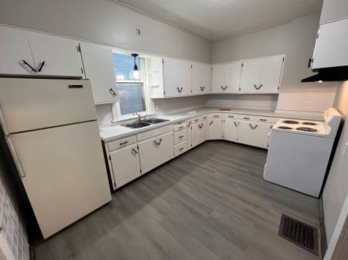 307 Lafayette St, New Castle PA  16102-1870 exterior