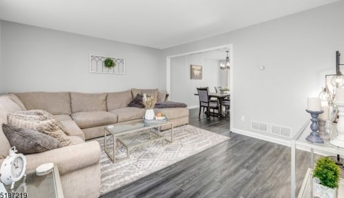 7 Jessica Ln, Dover NJ  07801-4743 exterior