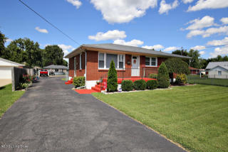 5245 Julia Rd, Louisville, KY 40258-1223
