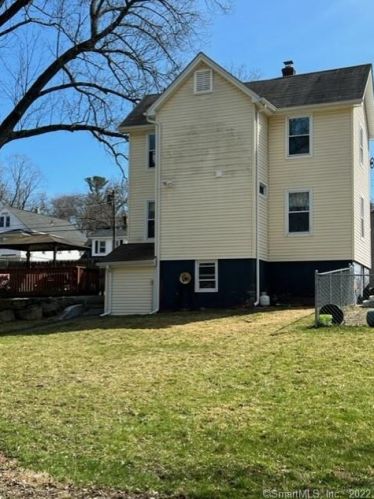 29 Summer St, Manchester, CT 06040-4943