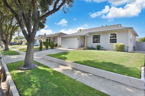5939 Sandwood St, Lakewood, CA 90713-2439