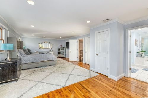 2672 Rachel St, North Bellmore NY  11710-5414 exterior