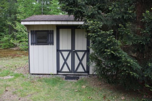 25 Fox Run Rd, Hinsdale NH  03451-2410 exterior