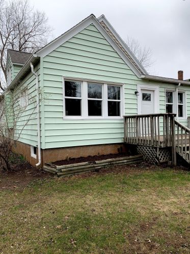 408 4th St, Little Falls, MN 56345-1223