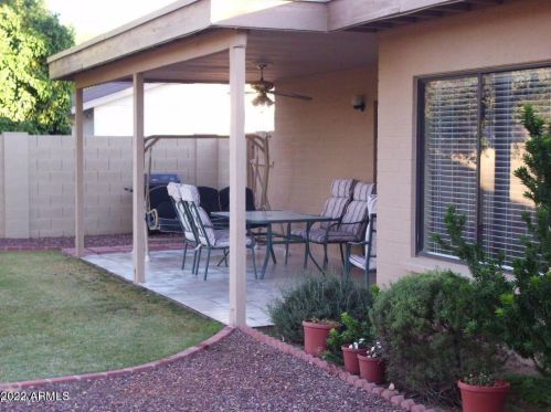 9460 Paradise Dr, Scottsdale AZ  85260-5877 exterior