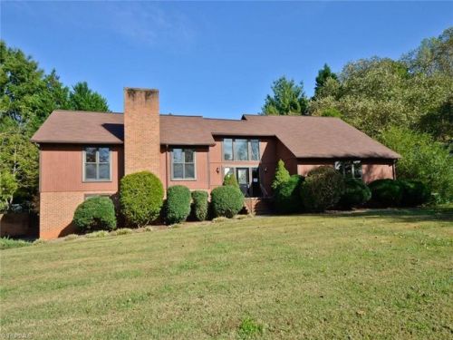 8741 Willowmede Dr, Lewisville, NC 27023-7747