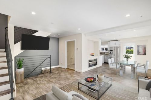 6160 Pacific Coast Hwy, Redondo Beach CA  90277-5907 exterior