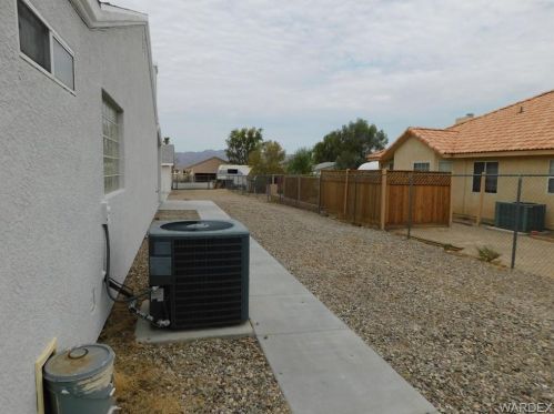 5481 Van Mouwerick Dr, Bullhead City AZ  86426-6647 exterior
