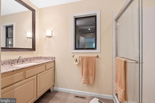 1123 Eastover Pkwy, Locust Grove VA  22508-5176 exterior