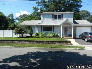 235 Grand Ave, North Lindenhurst, NY 11757-4244