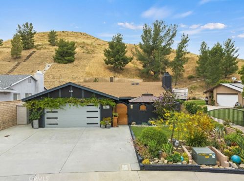 31689 Bobcat Way, Santa Clarita, CA 91384-2503