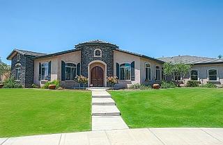 15418 Domaine Chandon Ave, Bakersfield, CA 93314-5330