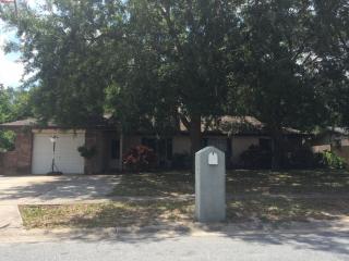 965 Williamsburg Dr, Titusville, FL 32780-4933