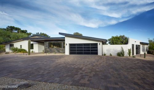 6800 Los Leones Dr, Tucson, AZ 85718-1811
