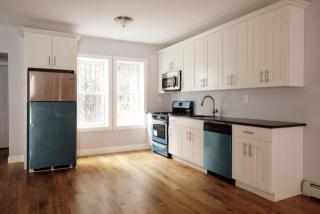 1662 Hunt Ave, Bronx, NY 10462-3925