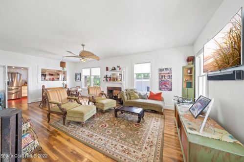 2915 Indian Riv Dr, Cocoa FL 32922-6607 exterior