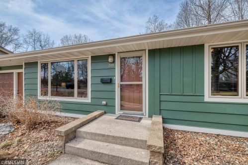 311 Cherry St, Waterford, MN 55057-1408
