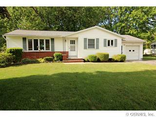 234 Longview Dr, Webster, NY 14580-1412