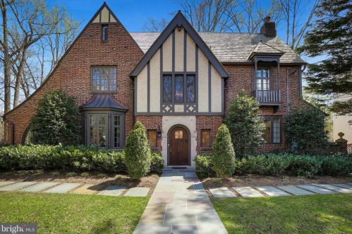 2830 Chesterfield Pl, Washington, DC 20008-1015