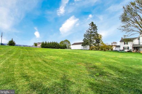 1111 Delta Rd, Red Lion PA  17356-9724 exterior